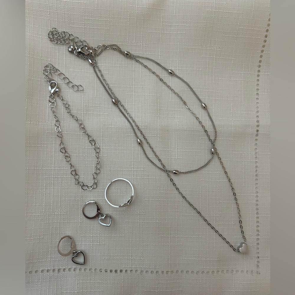 Silver Heart Fashion Jewelry Set of 4 Pieces